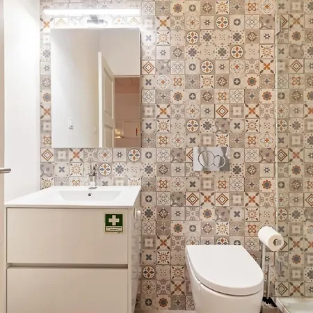 Modern 1bed Apt,sleeps4 Nr Av Almirante Reis * Lisbon